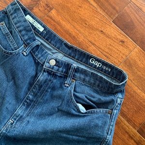GAP High Rise Denim Mom Short Women’s 31